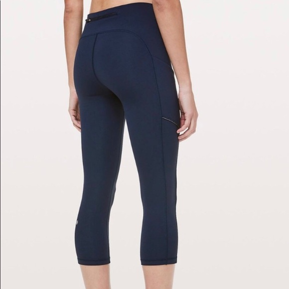 SOLDLululemon Speed Up Leggings - Picture 2 of 4